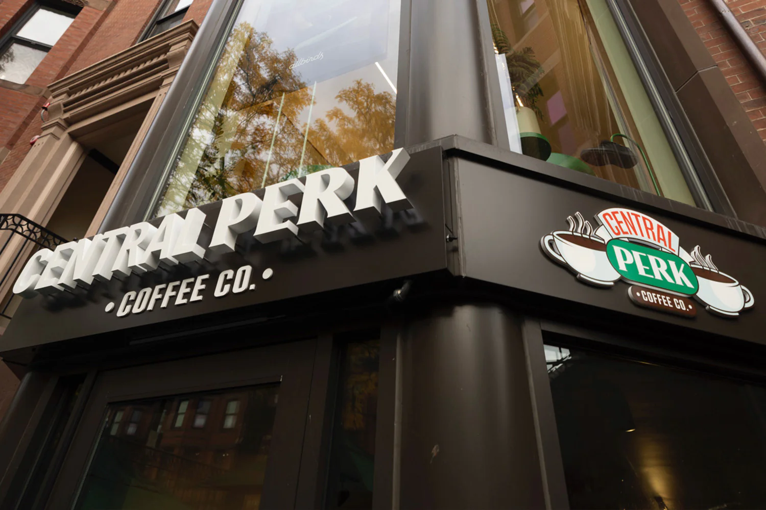 Central Perk llega a Nueva York: el café de Friends abre sus puertas en Times Square